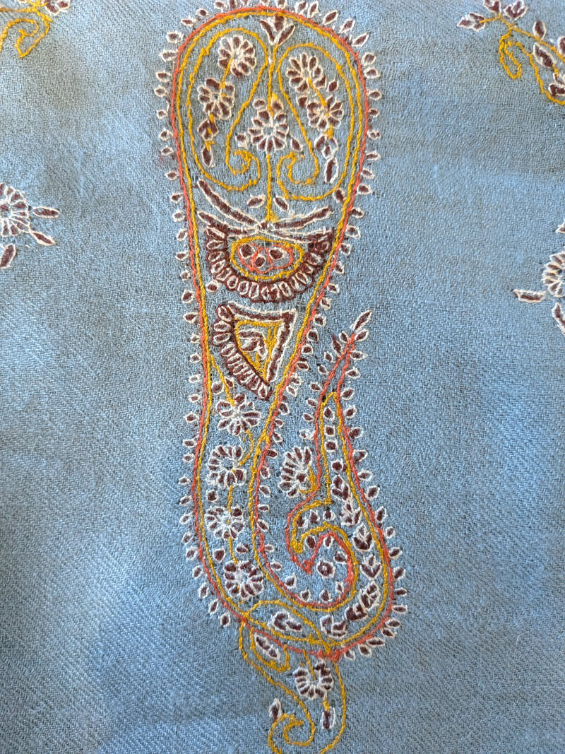 Handbestickter Graublau Pashmina