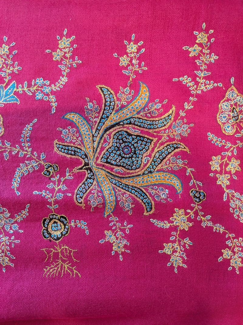 Handbestickter indischrosa Pashmina