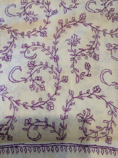 Handbestickter Elfenbein-Violett-Pashmina