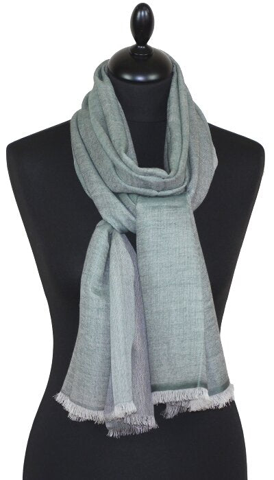 Écharpe en Laine Vert de Gris