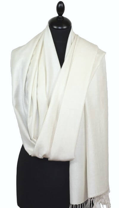 Pashmina blanc cassé en cachemire et soie pour mariage