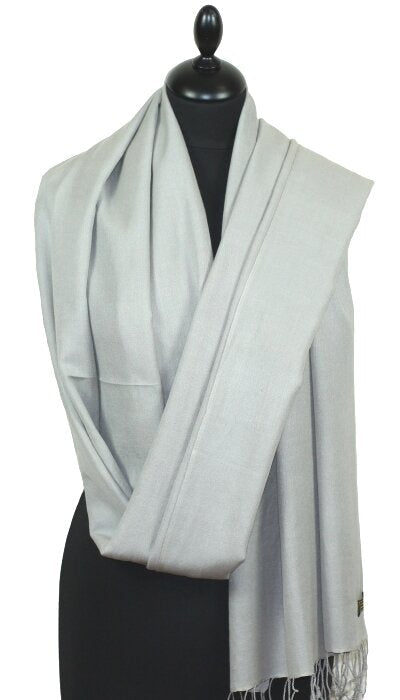 Pashmina gris argent en cachemire et soie
